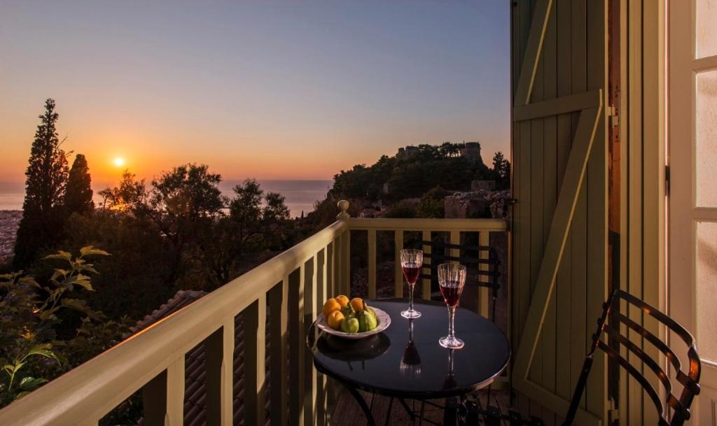 Kyparissia Old Town Lodge With Amazing Sea View المظهر الخارجي الصورة