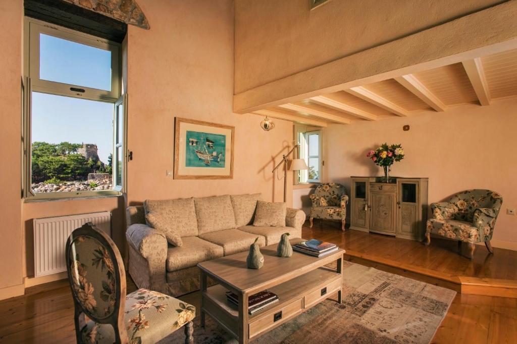 Kyparissia Old Town Lodge With Amazing Sea View المظهر الخارجي الصورة